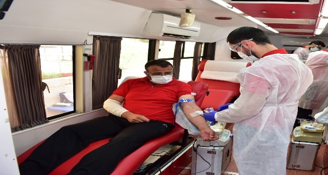 Kepez’de ‘Kan ver can olsun’ kampanyası