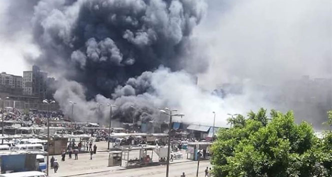Mısır&#039;da pazar yerinde yangın