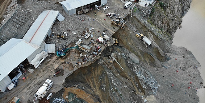 Selin vurduğu Yusufeli Barajı şantiyesi havadan görüntülendi