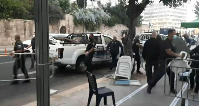 İsrail polisinden Netanyahu&#039;yu protesto edenlere sert müdahale: 6 yaralı