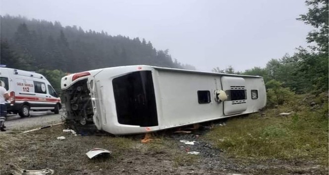 Kastamonu’da otobüs kazasında 14 kişi yaralandı