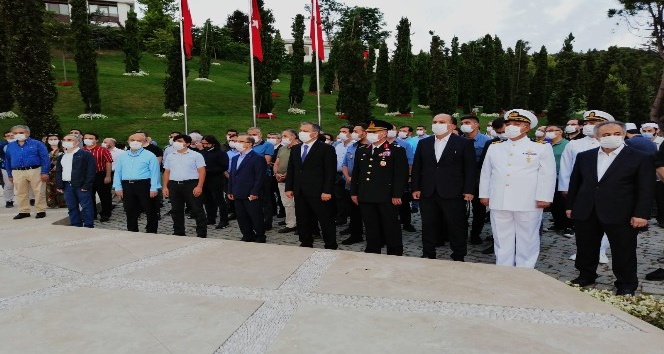 Kent protokolü 15 Temmuz Şehitler Anıtını ziyaret etti
