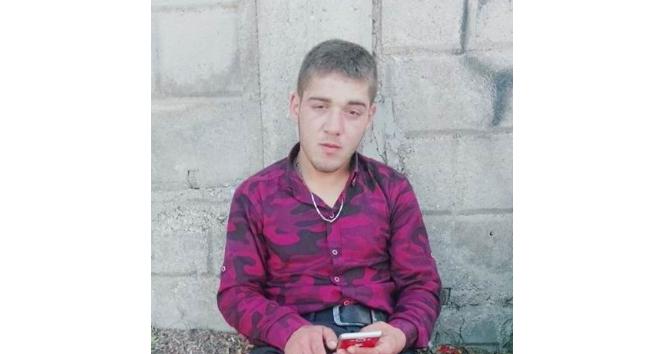 Karaman’da otomobilin çarparak üzerinden geçtiği genç hayatını kaybetti