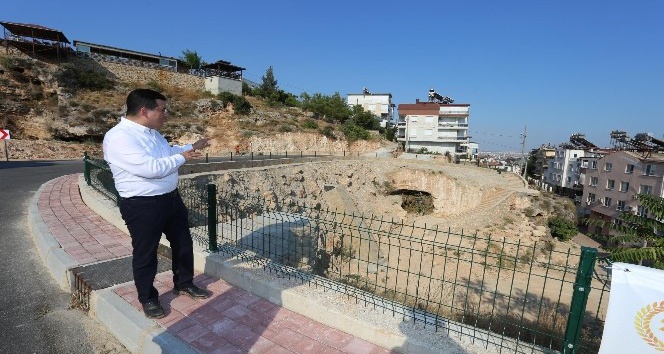 Tütüncü " Barış Mahallesi hizmetlerle değer kazanıyor"