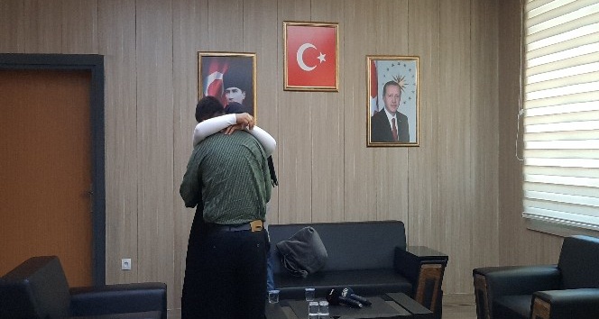 Mardin’de teslim olan terörist ailesi ile buluştu