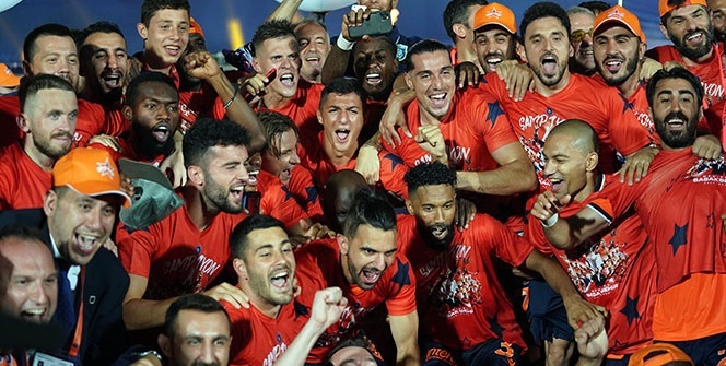 Son düdükle Başakşehir'de büyük coşku