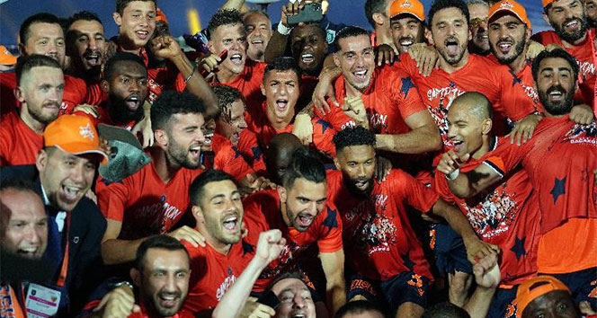 Başakşehir’de istikrarın sonu şampiyonluk oldu