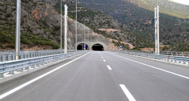 Amasya’da 1,2 milyar TL’lik çevre yolu 25 Temmuz’da açılıyor