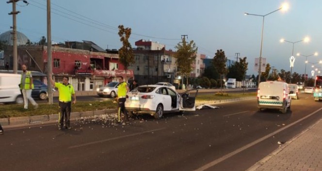 Yolun karşısına geçerken otomobilin çarptığı genç kız hayatını kaybetti