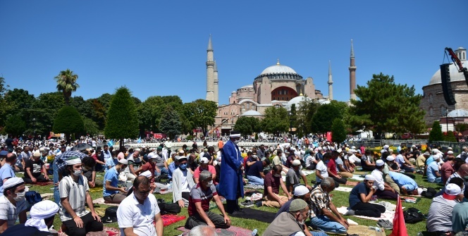 Tarihi gün! 86 yıl sonra Ayasofya'da ilk cuma namazı