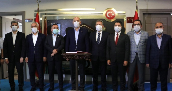İçişleri Bakanı Süleyman Soylu güvenlik toplantısı için Adana’da