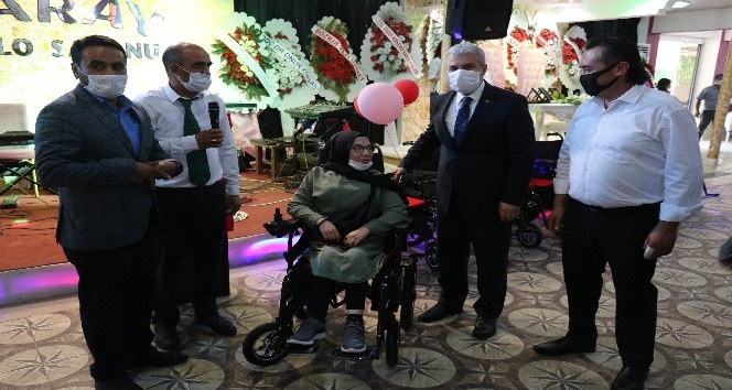 Gurbetçiler destekledi 77 engelli akülü ve tekerlekli sandalye aldı