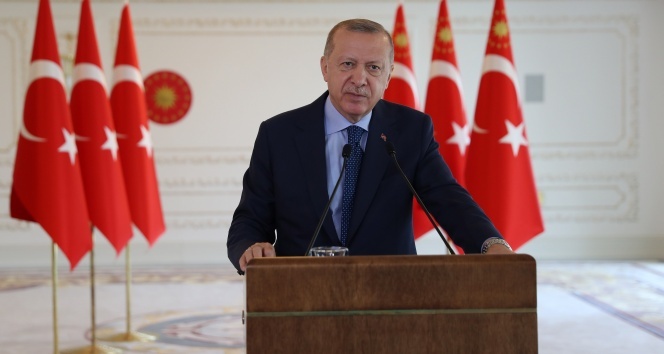 Cumhurbaşkanı Erdoğan: &#039;Güçlü ve büyük Türkiye vizyonumuz, ete kemiğe bürünmeye, fiili neticelere dönüşmeye başladı&#039;