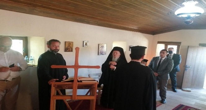 Fener Rum Ortodoks Patriği Bartholomeos Bozcaada’da düzenlenen geleneksel ayine katıldı