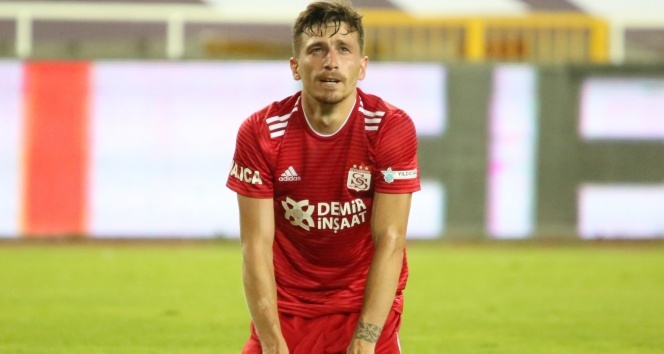 Mert Hakan Yandaş, Sivasspor'a veda etti!