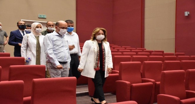 Rektör Karabulut, Eğitim ve Araştırma Hastanesini ziyaret etti