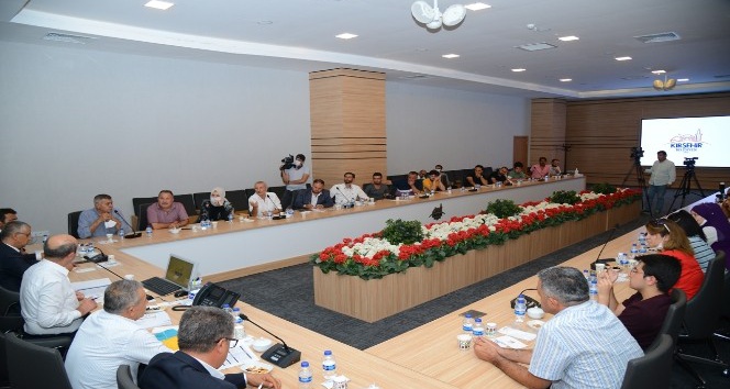 Belediye Başkanı Ekicioğlu, değerlendirme toplantısı düzenledi