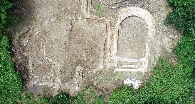 Kültür Bakanlığı heyeti Kadıoğlu’nda Roma dönemine ait mozaikleri inceledi