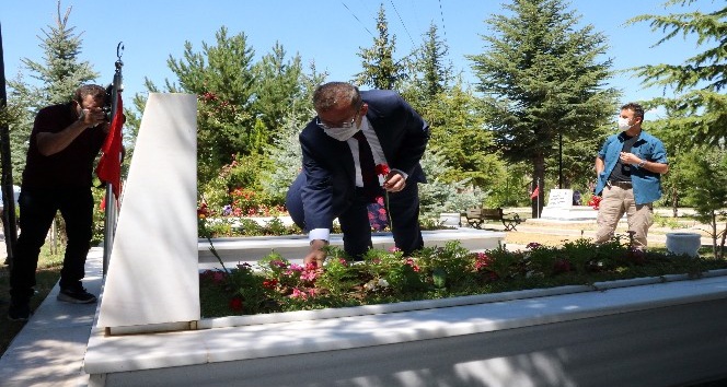 Yozgat’ta Kurban Bayramı arefesinde şehitlik ziyaret edildi