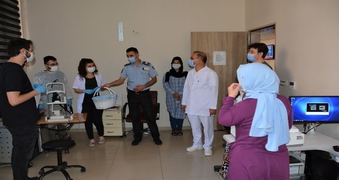 DÜ Hastanesi Başhekimi Akdağ’dan hasta ve çalışanlara bayram ziyareti