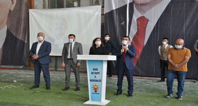 Kars’ta AK Partililer bayramlaştı