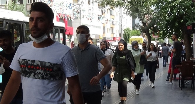 Vaka sayısının arttığı Diyarbakır’da çocuklar: &quot;Korona virüs umurumuzda değil&quot;