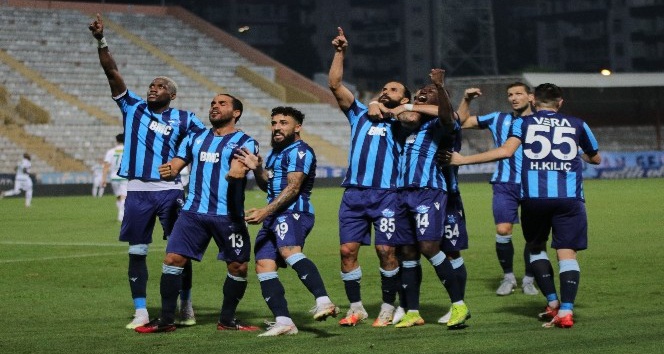 Adana Demirspor taraftarı Süper Lig’in 22 takım olmasını istiyor
