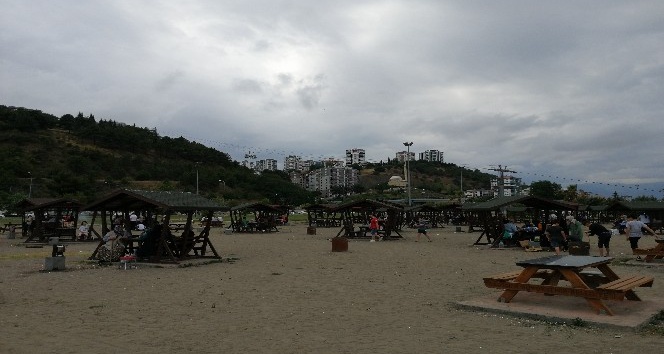 Bu bayramda mangal dumanları yükselmedi