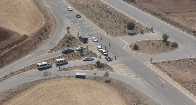 Bayram tatilinin son gününde Afyonkarahisar’da havadan trafik denetimi yapıldı
