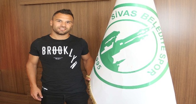 Sivas Belediyespor Hüseyin Tokmak’ı transfer etti