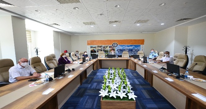 Uşak Üniversitesi’nde DGS ve ALES sınav koordinasyon toplantısı düzenlendi