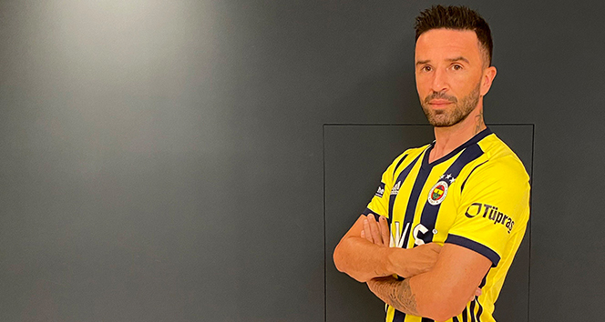 Fenerbahçe, Gökhan Gönül&#039;ü kadrosuna kattığını açıkladı
