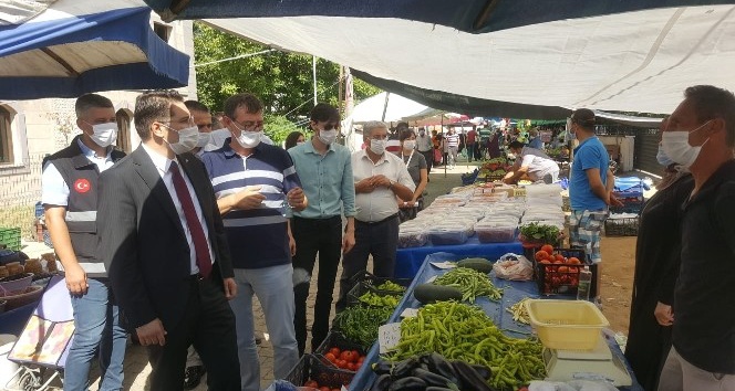 Yenice Kaymakamı’ndan pazar yerinde kovid-19 denetimi