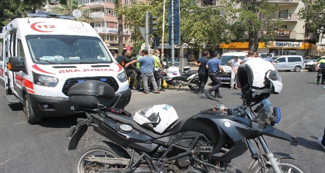 Aydın’da trafik kazası: 2 polis memuru yaralandı