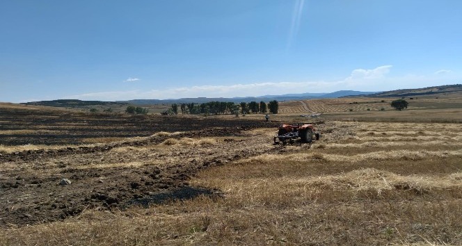Karabük’te 25 dönümlük tarım arazisi yandı