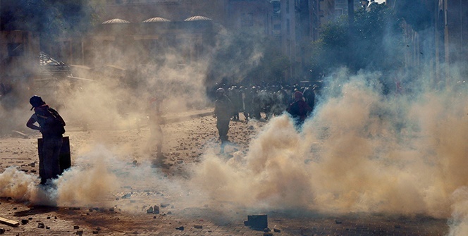 Beyrut’taki protestolar sırasında 1 polis öldü, yaralı sayısı 238’e yükseldi
