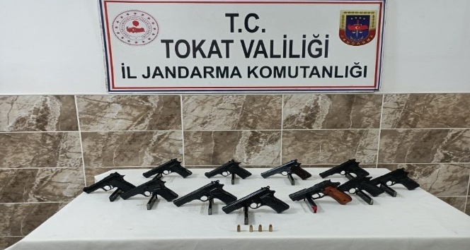 LPG tankının altından 11 tabanca çıktı, 1 kişi tutuklandı