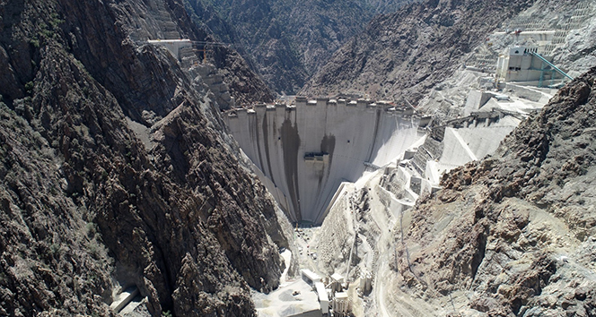 Yusufeli Barajı’nın tamamlanması için son 50 metre