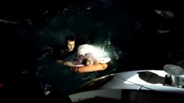 (Özel) Seyir halindeki feribottan böyle atladı