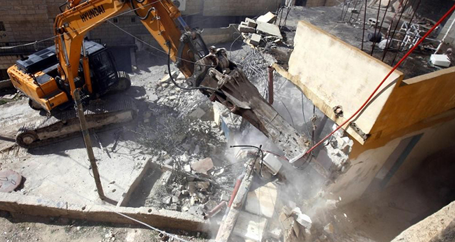 İsrail, Kudüs&#039;te ve El Halil’de Filistinlere ait evlerini yıktı
