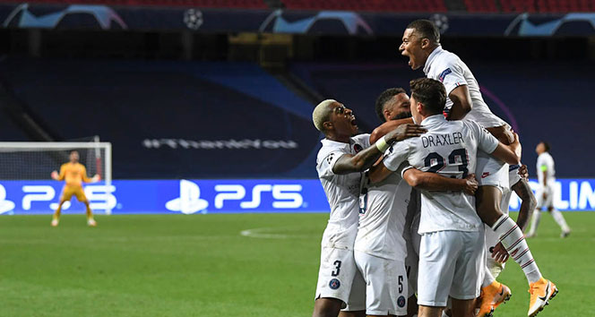 Şampiyonlar Ligin&#039;de ilk yarı finalist Paris Saint-Germain