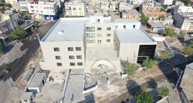 Karataş Sosyal Tesisi inşaatı sürüyor