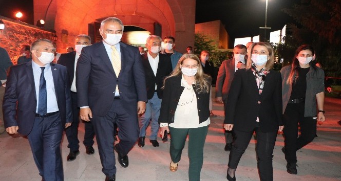 Bakan Ersoy, Hacı Bektaş Veli Müzesi’ni ziyaret etti