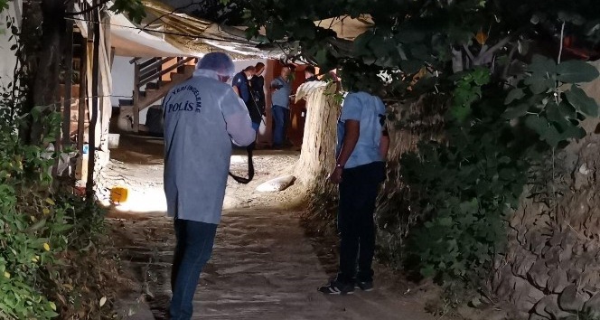 Kamayla bıçaklanan kişi hayatını kaybetti