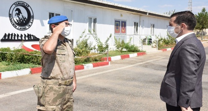 Nusaybin Kaymakamı Temizkan, Komando Taburunu ziyaret etti
