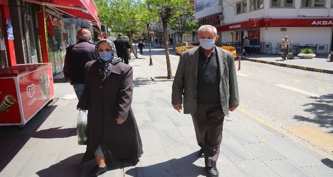 Kırıkkale’de 65 yaş ve üzerinin toplu etkinliklere katılımı kısıtlandı