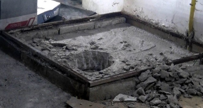 Cani damat boğduktan sonra üzerine beton dökmüş