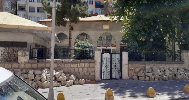 Muhtar Kuru’dan tarihi yapı açıklaması