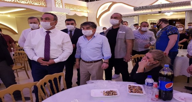 Vali Soytürk düğün salonlarını denetledi
