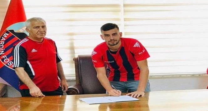 Mardin Fosfat Spor’dan üç imza birden